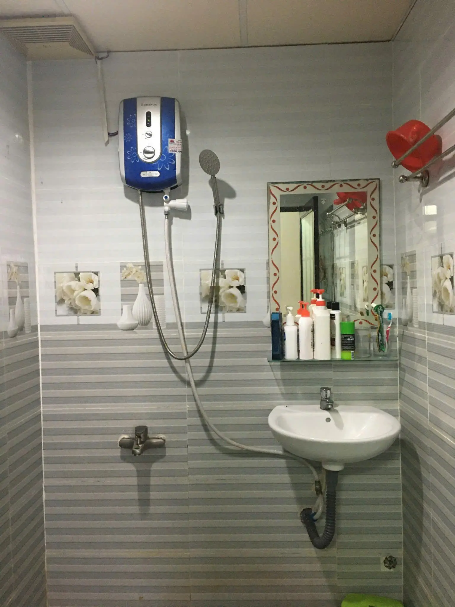 Bán gấp căn hộ Sơn Kỳ 2 Quận Tân Phú sổ hồng