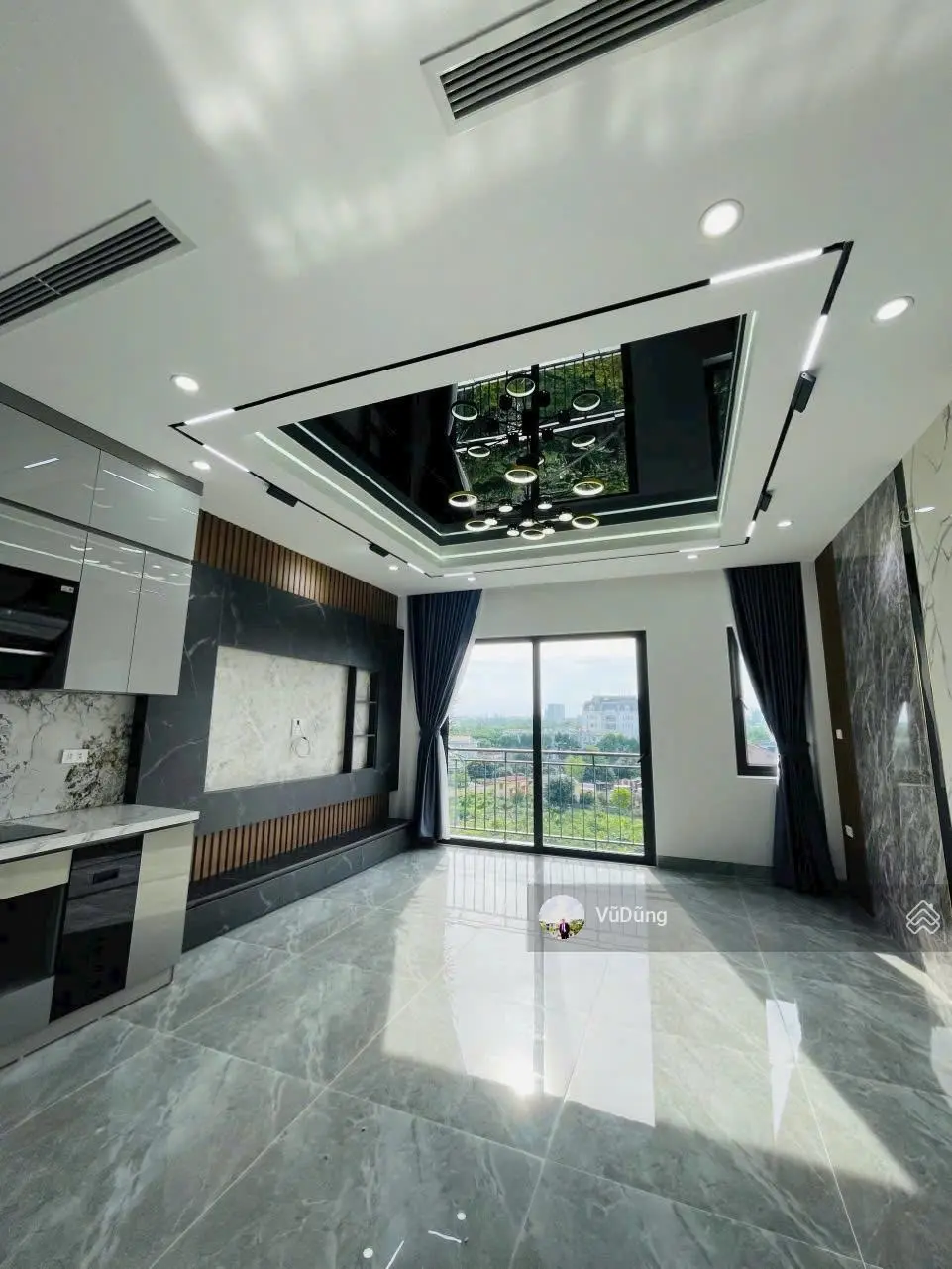 Bán nhà phân lô Phúc Đồng 918, Long Biên DT 50M2, 8 Tầng, MT 4.3M, Vỉa hè, ô tô tránh, lô góc.