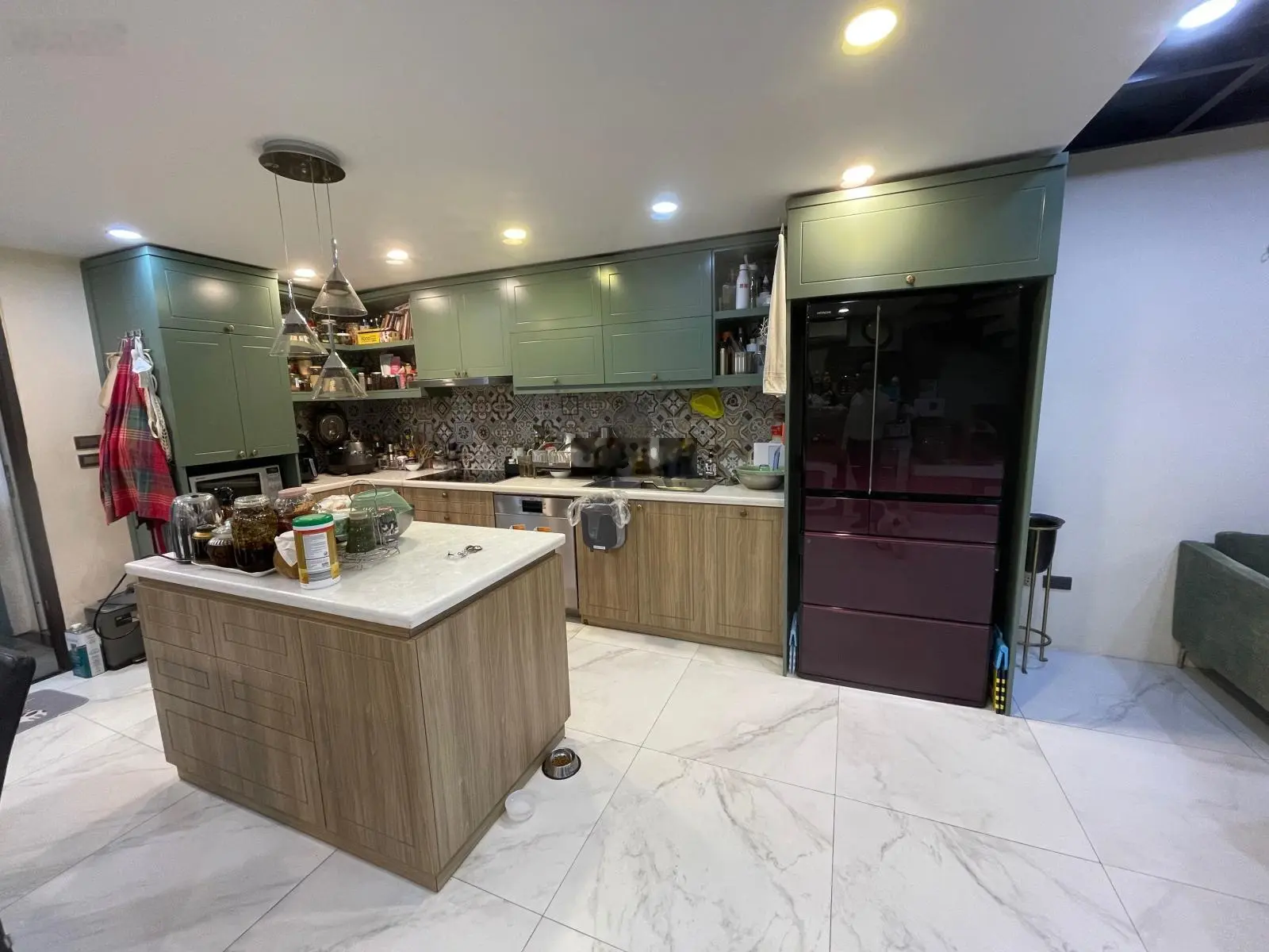 Căn nhà đẹp 3 ngủ ngõ xe hơi tránh nhau ở khu Âu Cơ, Tây Hồ bán giá rẻ