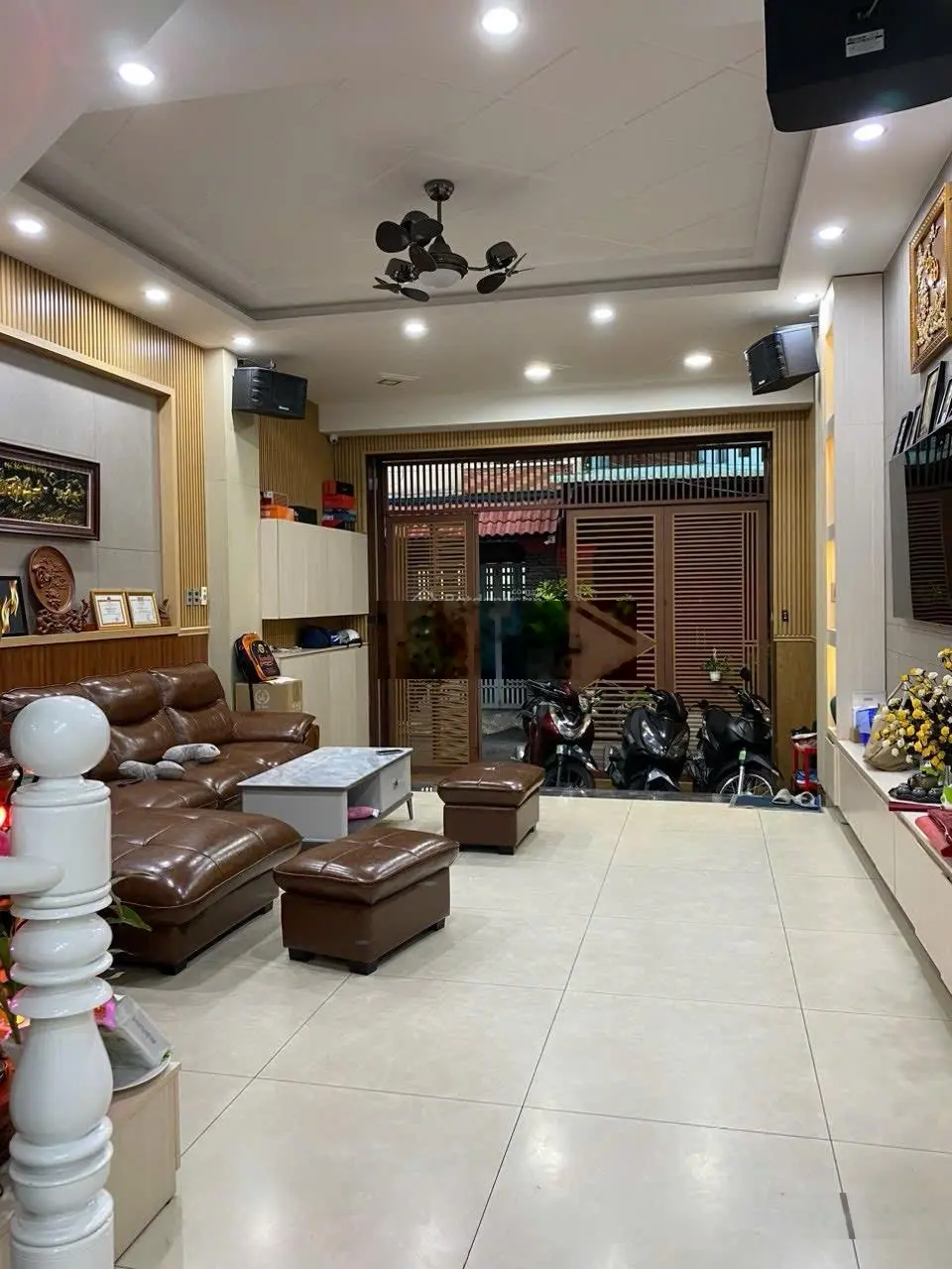 Nhà ngang 5m 4 tầng hẻm 7 m thông P12 Đỗ Thúc Tịnh Gò Vấp