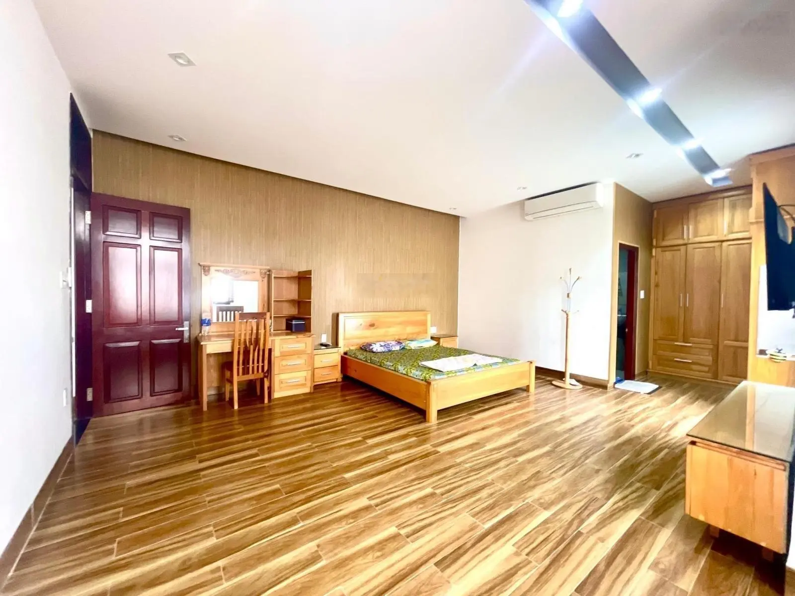 Căn nhà tâm huyết đang ở - đặc biệt căn góc 2 mặt tiền Nguyễn Xuân Nhĩ và Lê Anh Xuân