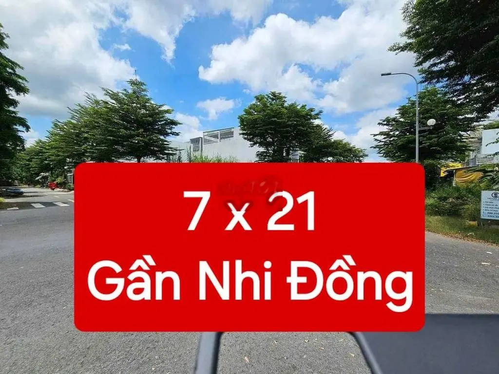 Nền góc 2 mặt tiền - đường xuân hồng - gần đại học fpt