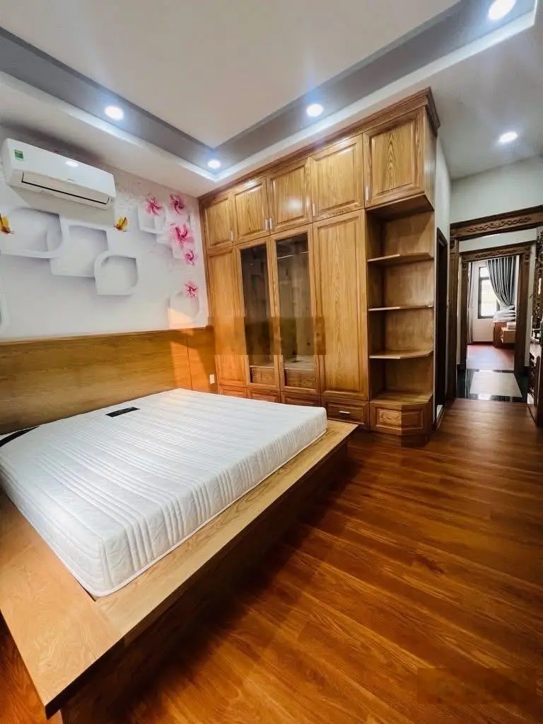 Giáp q11 hoà bình - đường nhựa 8m- 4 tầng- chủ nhà tặng full nội thất gỗ xịn - giá chỉ nhỉnh 9 tỷ