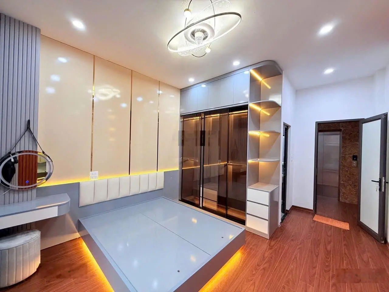 Bán nhà riêng phố vĩnh phúc 36m2 6 tầng giá 7.9 tỷ nhà đẹp mới xây thang máy mặt tiền rộng