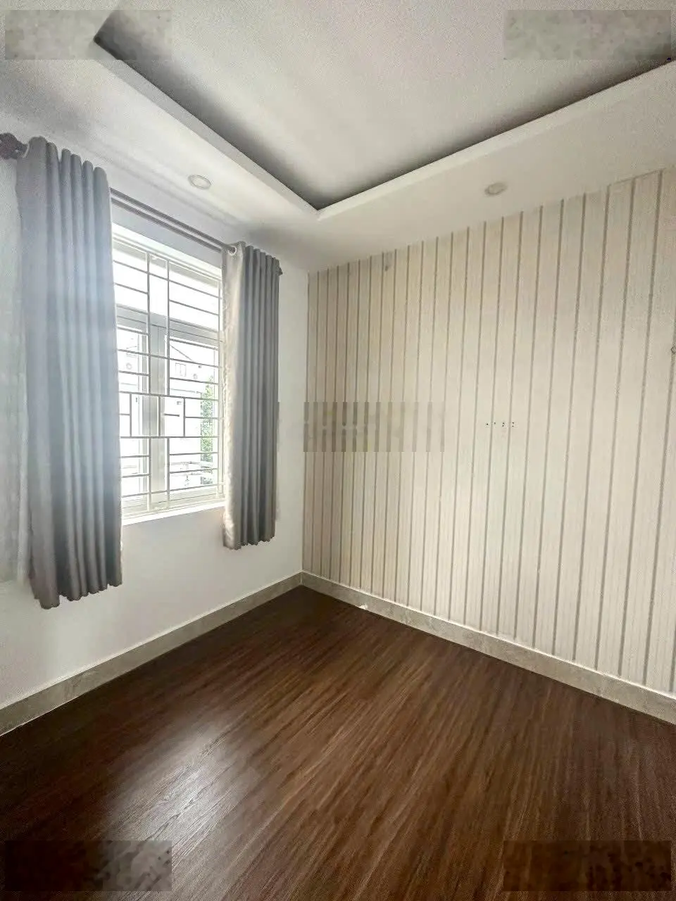 Cực sốc! Giảm 2 Tỷ bao giá toàn khu- Bán nhà 1T2L đường 10m sát Tô Ngọc Vân - Dt 145m2 ( ngang 10)