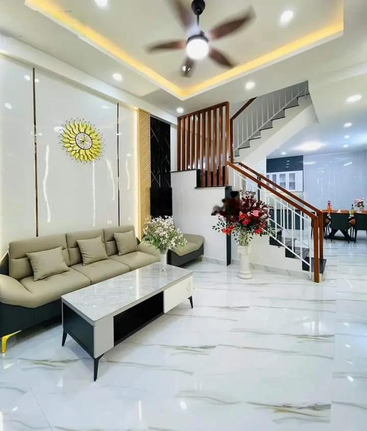Bán căn nhà Phạm Văn Chiêu, Phường 14, Gò Vấp 53,4m2 giá 3ty250 sổ sẵn