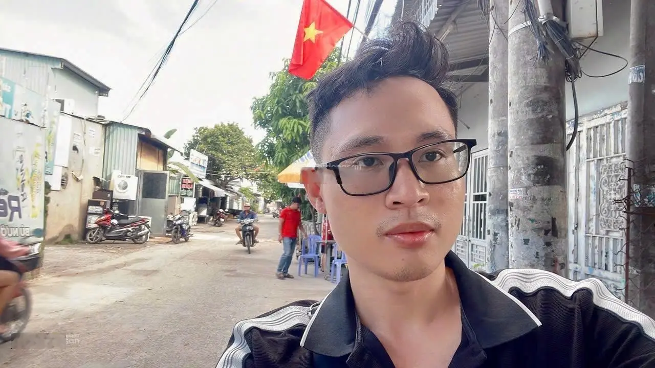 Bán nhà riêng hiếm ngon xe hơi ngủ trong nhà 100m2 chỉ có 6.6 tỷ đường 339 Đỗ Xuân Hợp Phước Long B