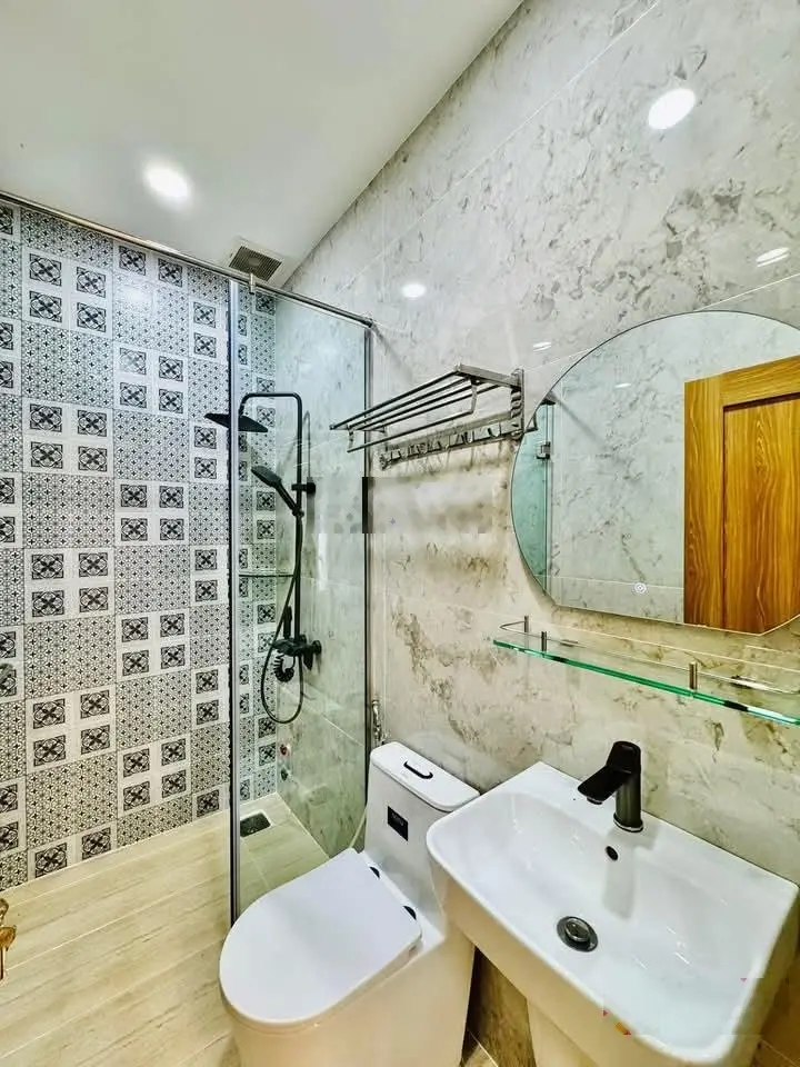 Nhà bán nhanh Lê Văn Sỹ, P14, Q3, giá 3tỷ150, DT 63m2, sổ hồng riêng.