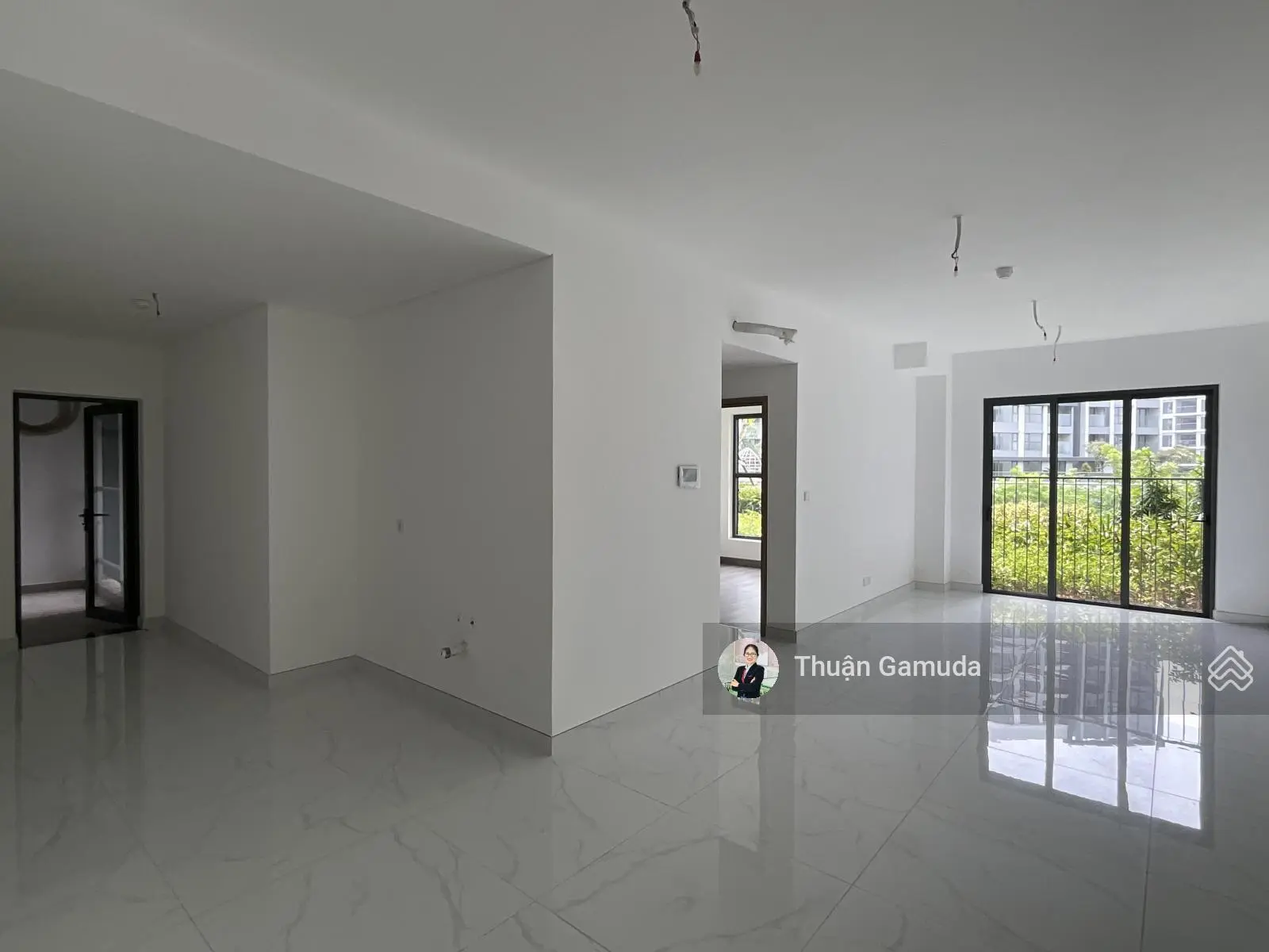 Bán căn hộ trệt trên không - Diamond Celadon City giá chỉ 5tỷ, DT 88m2, 2PN 2WC. Liên hệ 0933 149 ***