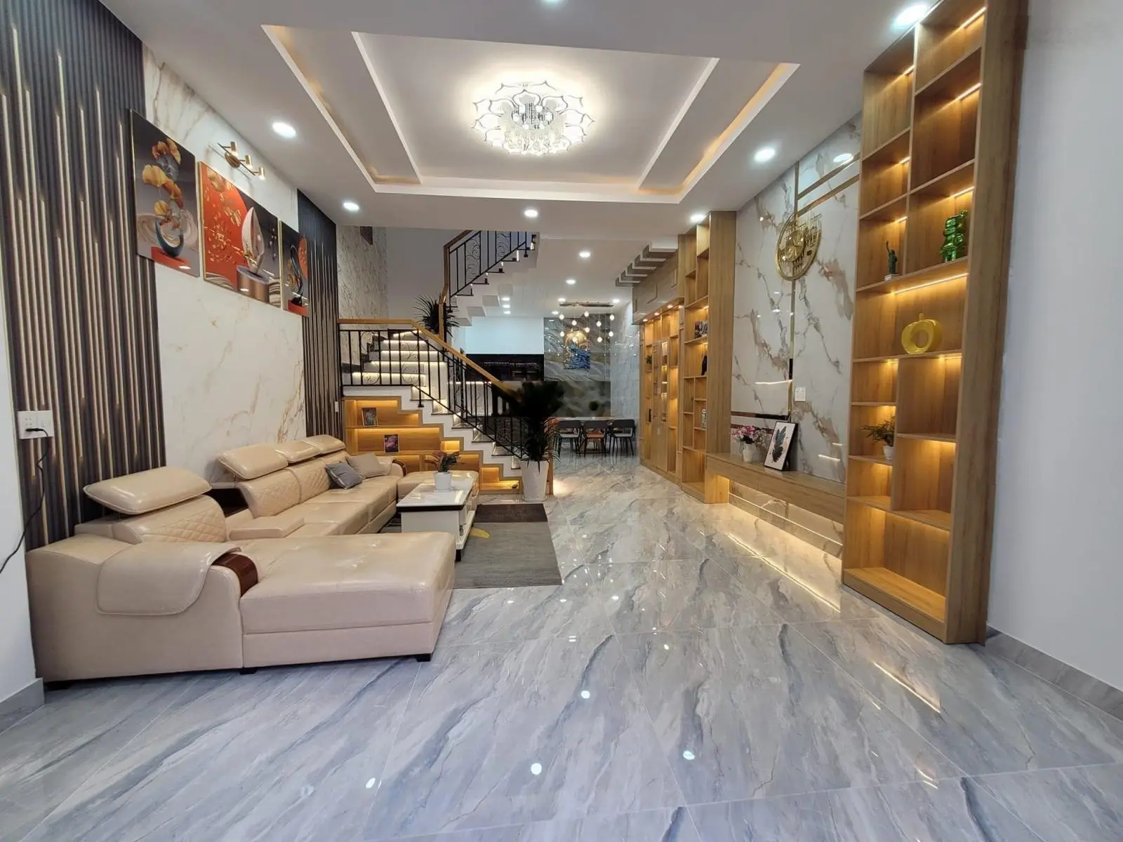 Bán lỗ gấp nhà gần chùa Vĩnh Nghiêm, Huỳnh Văn Bánh, Phường 11, Phú Nhuận. Giá 4,29 tỷ. 0906 806 ***