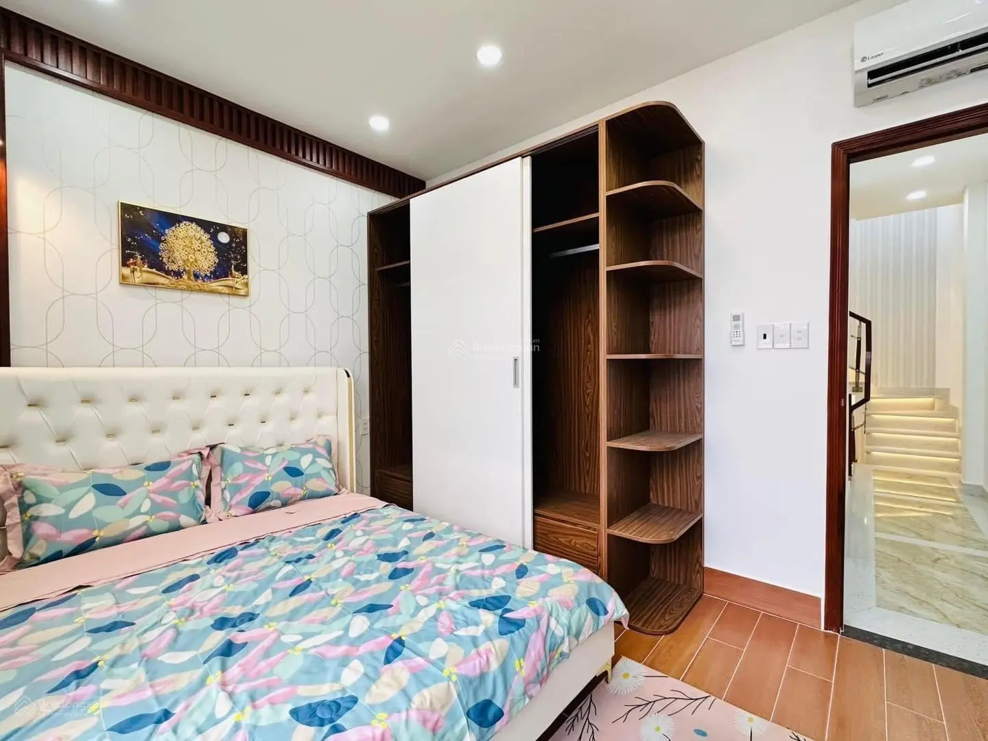 Chính chủ bán nhà Tân Vĩnh, Quận 4. Giá 4,4 tỷ. DT 68m2 (4x17m). Đường trước nhà 4,5m