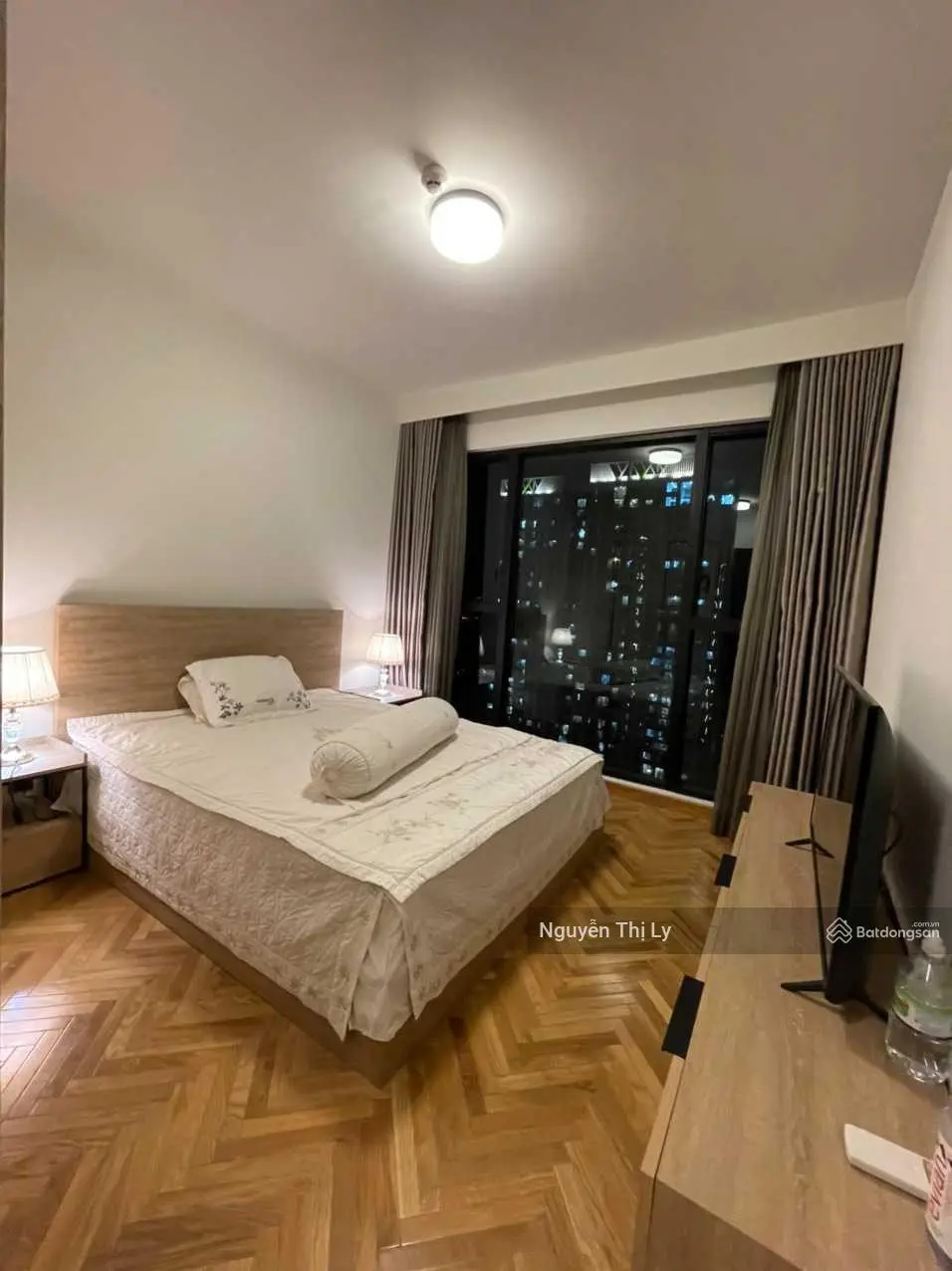 Deal hời! Bán gấp 4PN diện tích 181m2 không nắng chiều chỉ 20 tỷ, sổ hồng sang tên nhanh