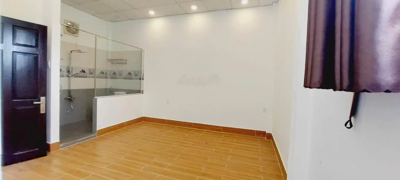 Trường Thọ đẹp lung linh, hẻm xe tải tránh, 2 tầng, 58 m2 (5.2x11.5m), sổ hồng riêng, 6.3 t. Y (TL)