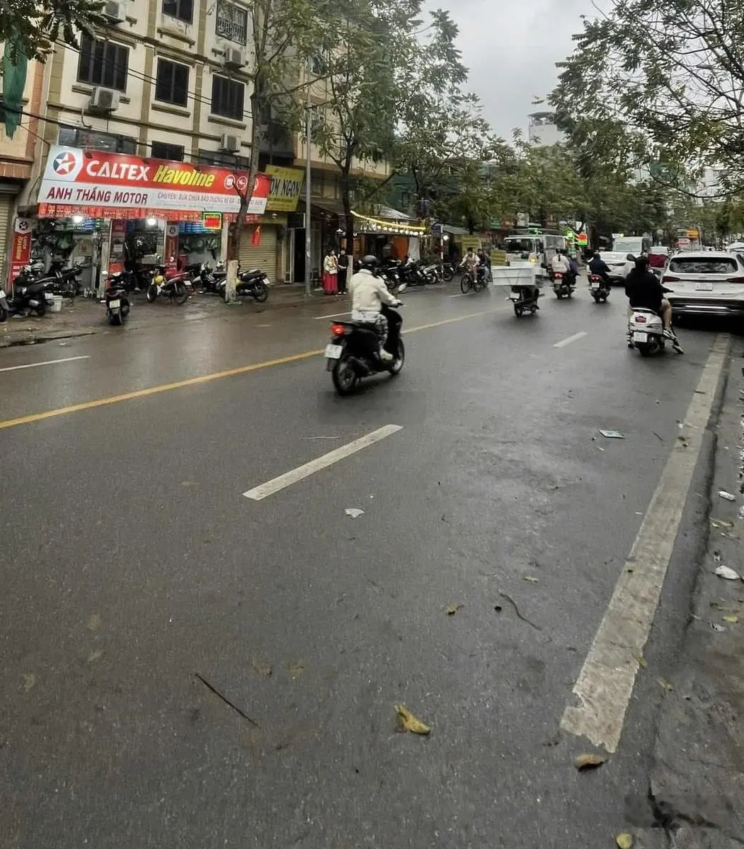 Bán Đất Tặng Nhà Xây Toà Văn Phòng Mặt Phố Dương Văn Bé Hai Bà Trưng DT 78M 3T MT 5M Giá 28.9Tỷ.