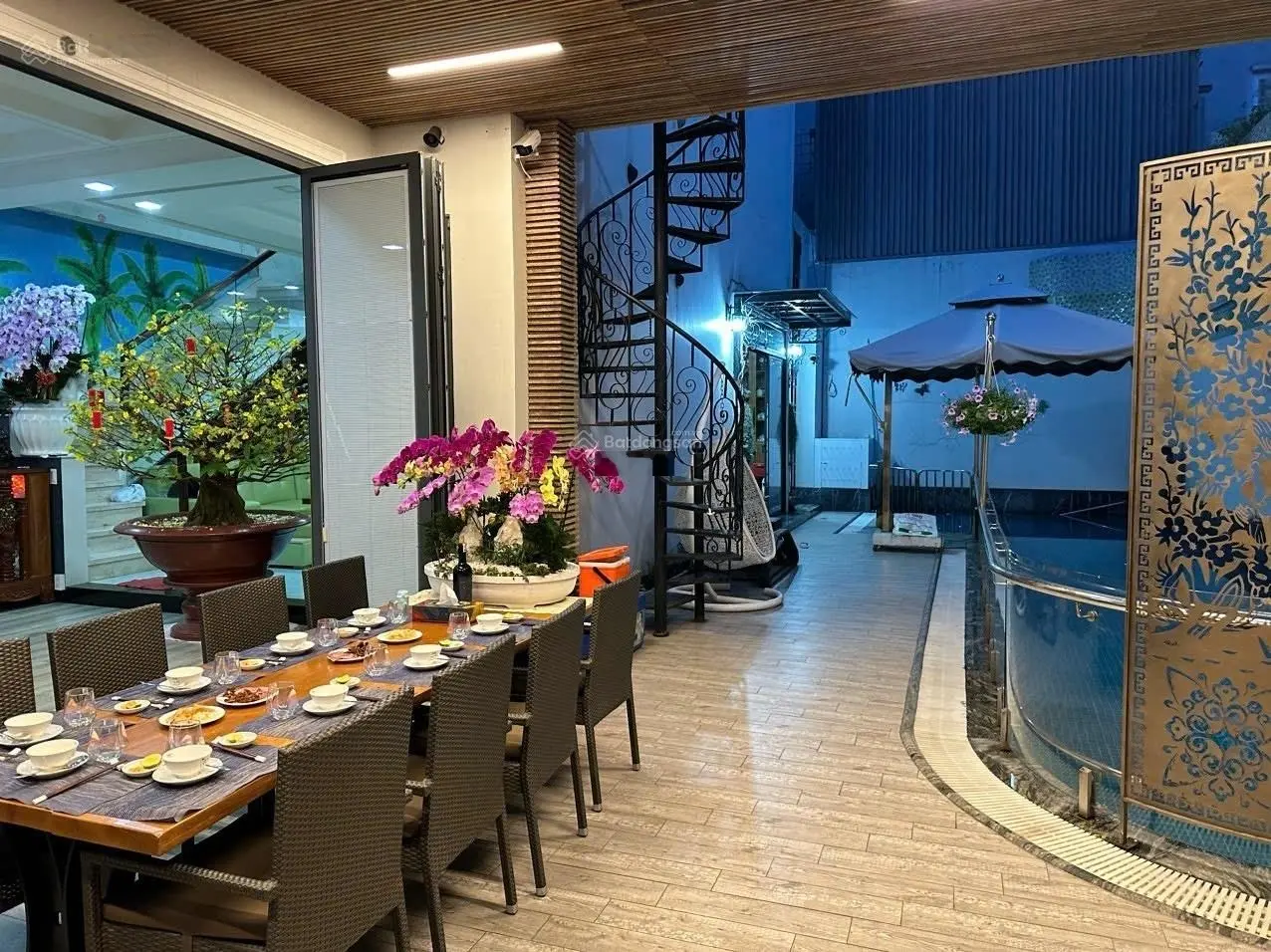 Biệt thự đẳng cấp thượng lưu, khu bên sông Hiệp Bình Chánh, 114m2 x 5 tầng, có gara ô tô. 16.5 tỷ.