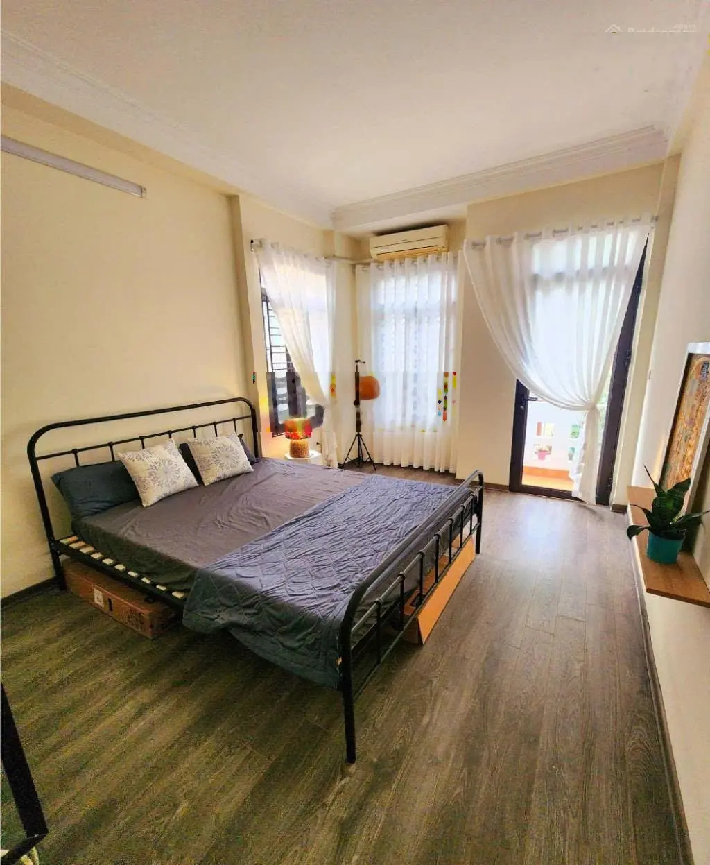 (Oto tránh lô góc - ngõ thông) Tân Mai 35/40m2 5T, kinh doanh