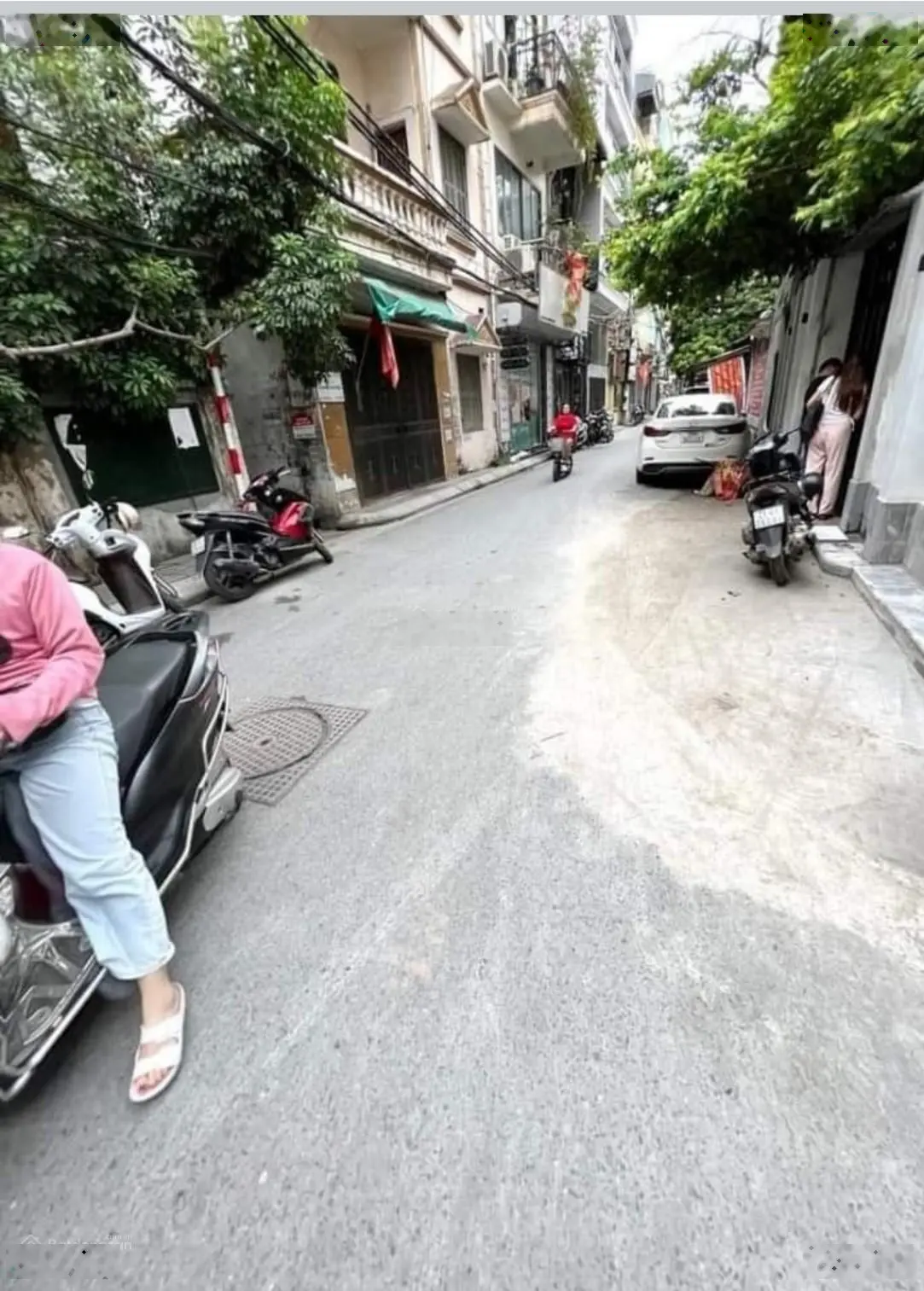 SIÊU PHẨM NHÀ XUÂN THỦY - 54M - 4T - MT4,2 - NHÀ MỚI ĐẸP LUNG LINH - 90M RA PHỐ - GIÁ CHÀO 9,4 TỶ