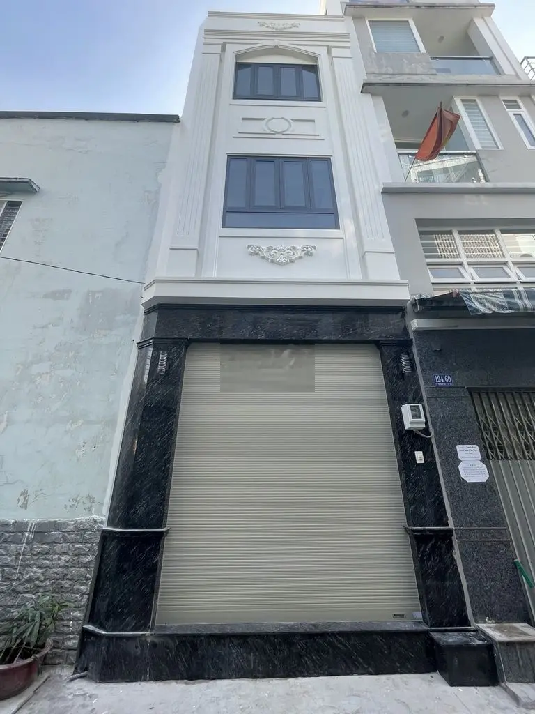 Bán nhà HXH 351 Lê Đại Hành DT: 3.7x10. KC 4 Tầng. Giá bán: 6.99 Tỷ TL