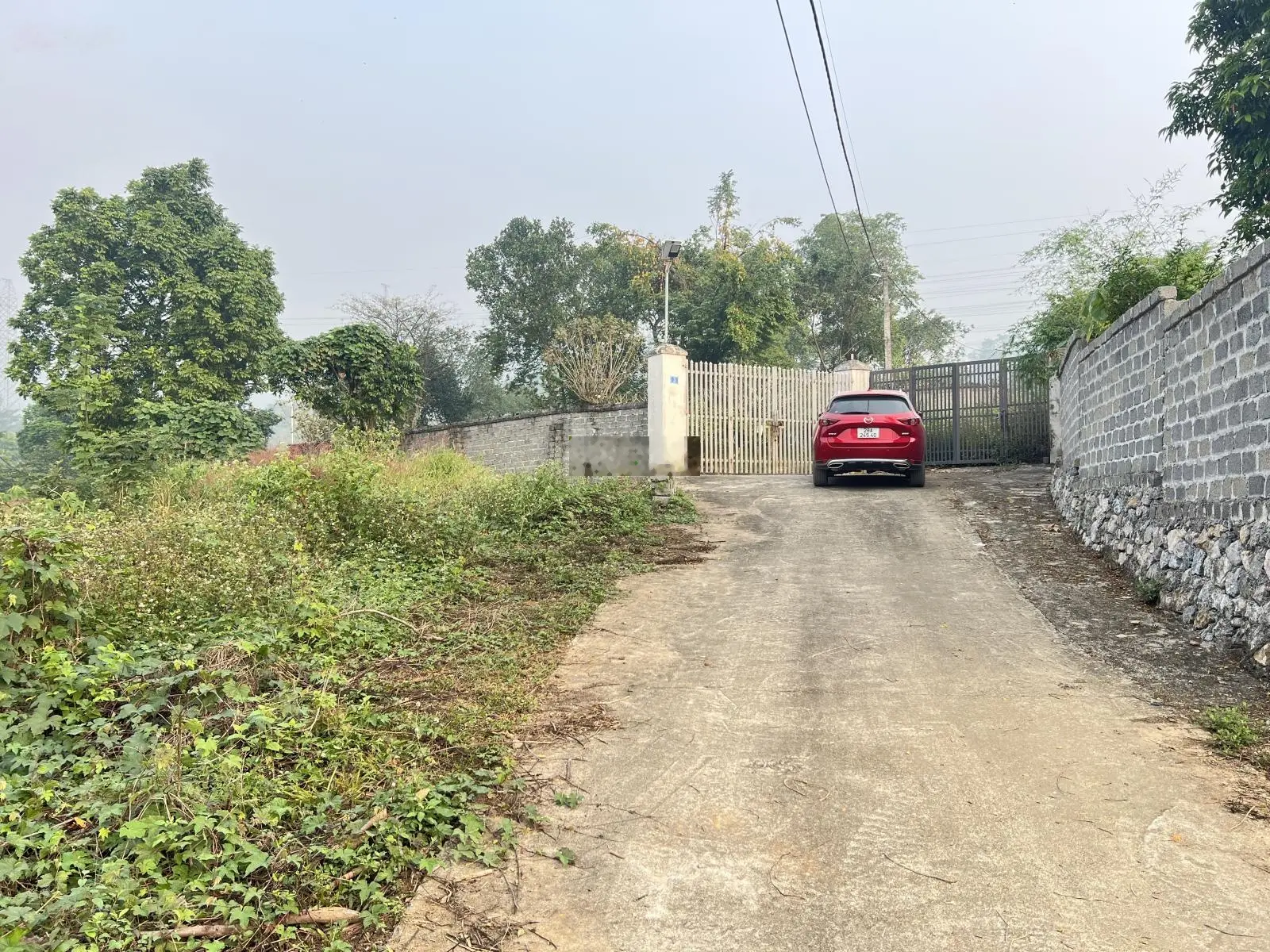 Bán lô đất siêu phẩm nghỉ dưỡng tổng diện tích 4000m trong đó có 120m2 đất ở tại Thị trấn Lương Sơn