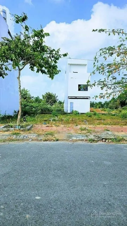 Ra nhanh lô đất đẹp,Đường 23 tháng 8 ,TP.Bạc Liêu, 450tr/100m2,gần chợ Cầu Treo, SHR,Full thổ cư