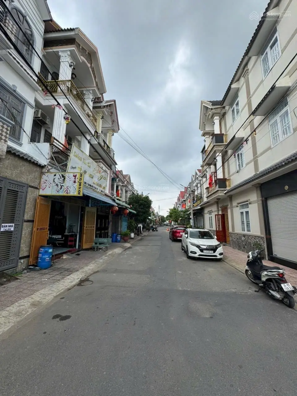 Chủ hạ giá 300tr bán gấp căn nhà lấy tiền trả nợ