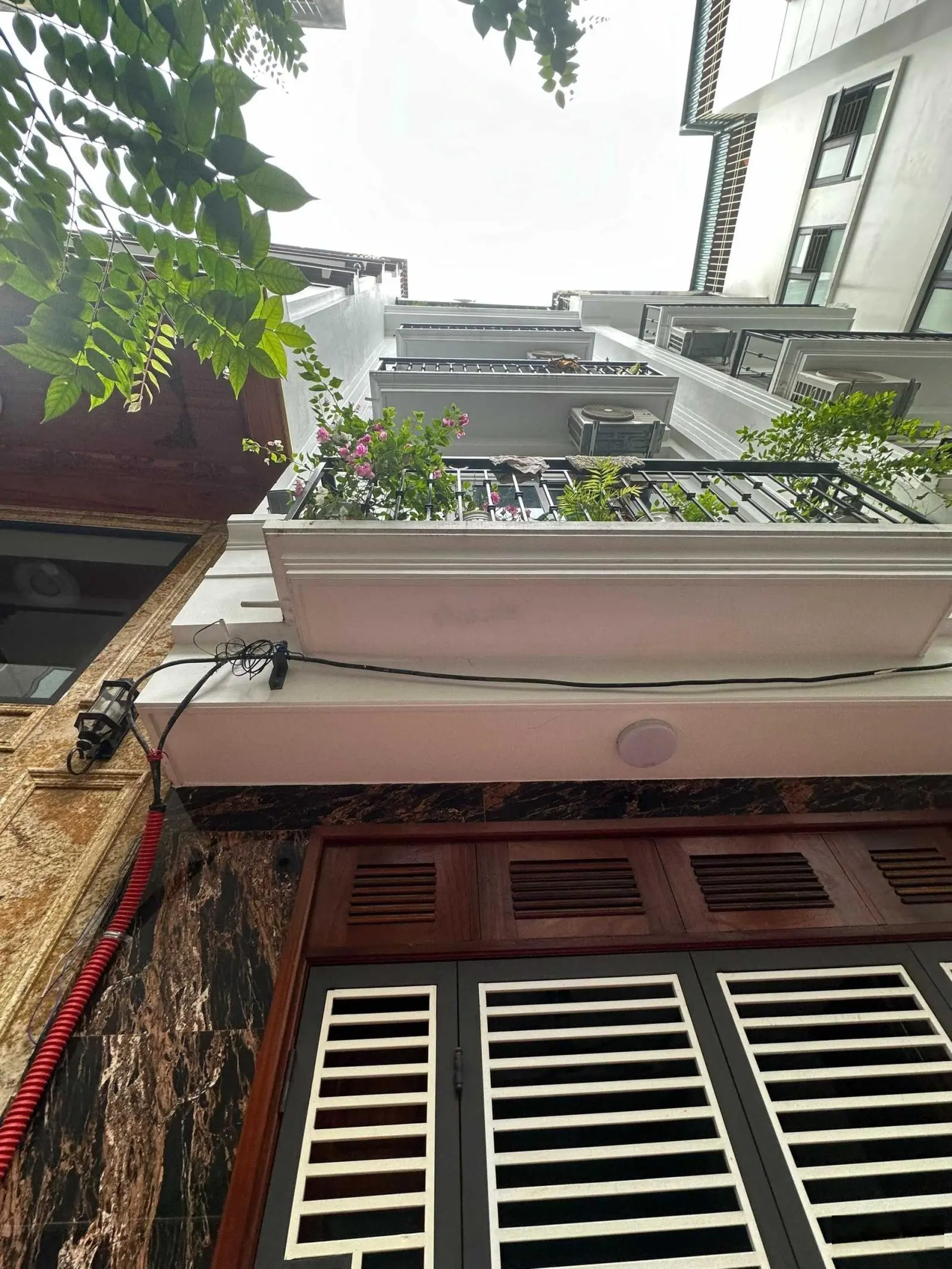 Nhà 5 tầng mới toanh Ngay Phố Lụa Hà Đông - gần trường, công viên, đầy đủ nội thất