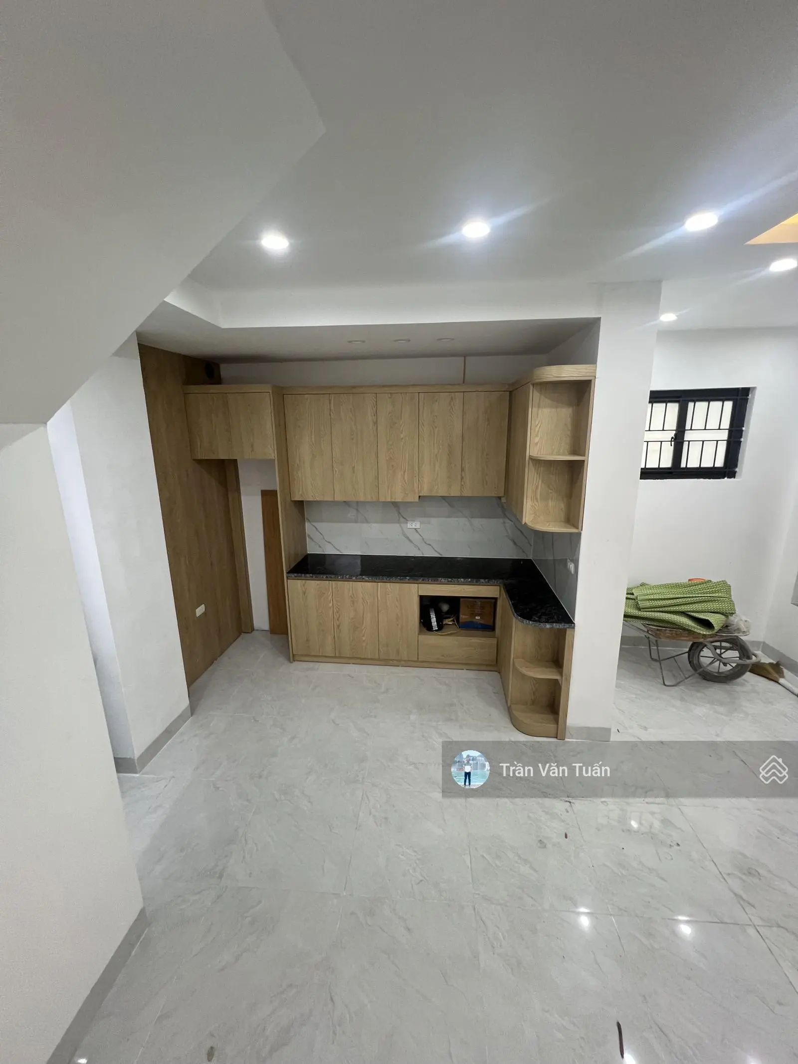Bán nhà lô góc 3 mặt thoáng ngõ 294 đội cấn - ba đình, gần lotte, 36m, 5 tầng, giá 7.7 tỷ - ở ngay
