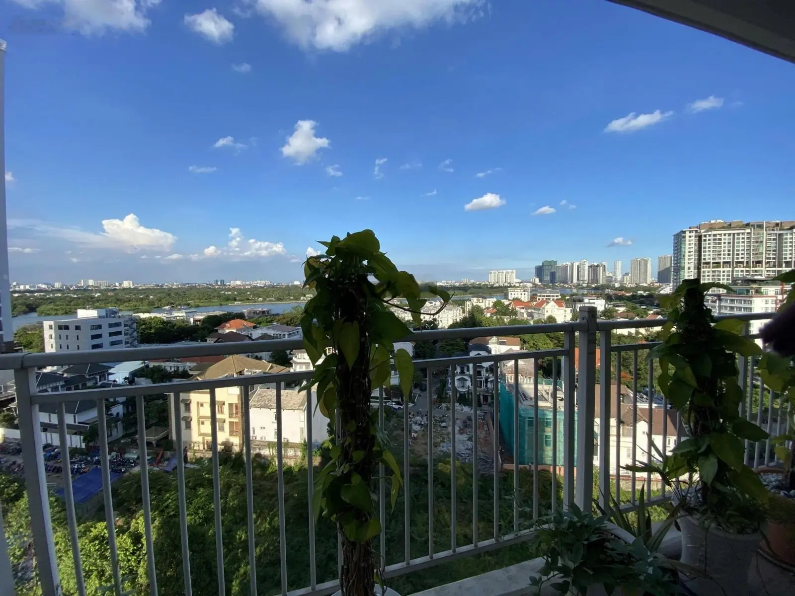 Bán gấp căn hộ 3pn tại xi riverview palace, giá ưu đãi 13,5 tỷ vnd, diện tích 145m2