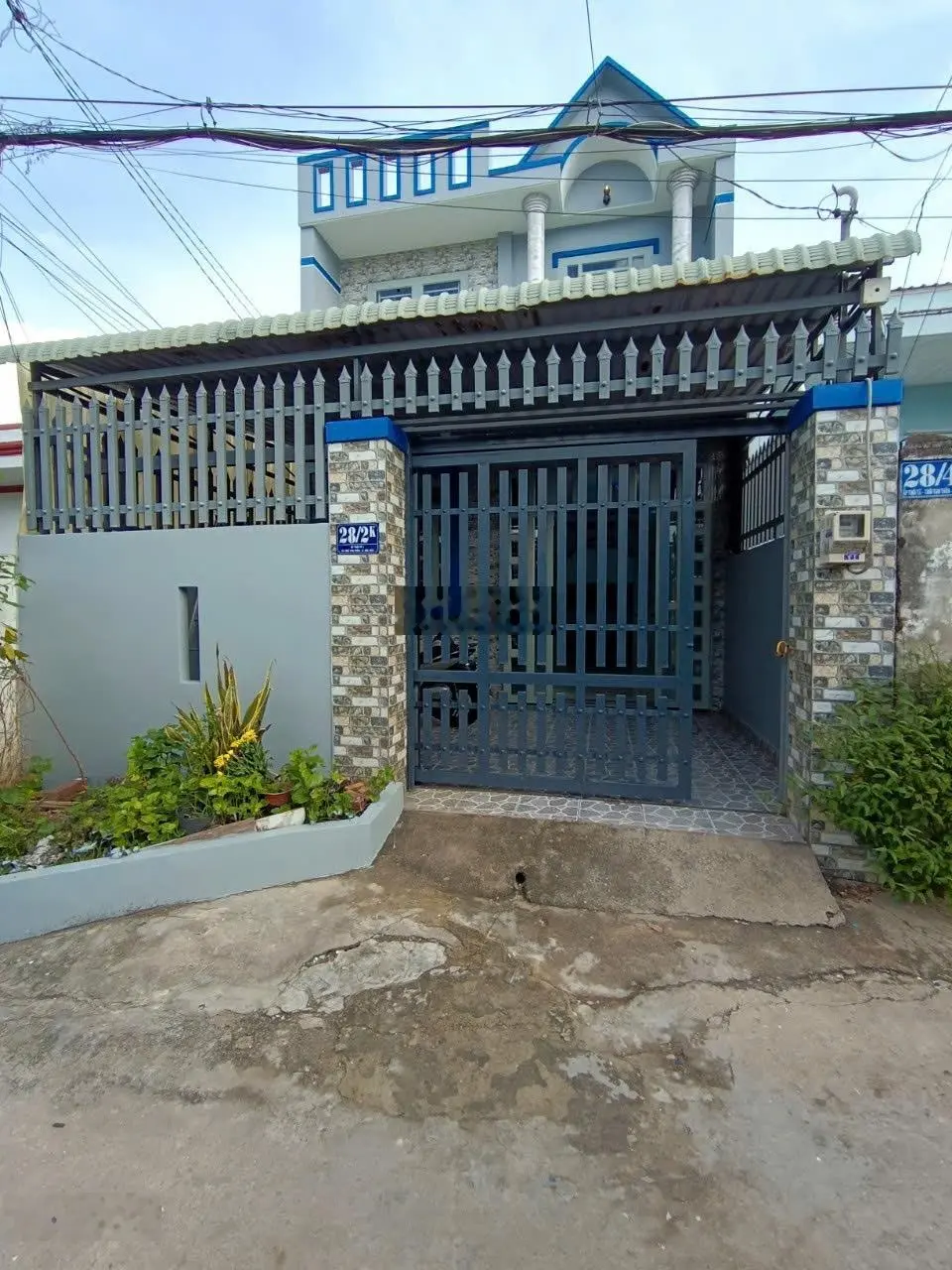 NHÀ 6x16 ĐÚC 1 TẤM 1/ NGUYỄN THỊ SÁU VÀO 50M HẺM THÔNG XE HƠI GẦN CHỢ THỚI TỨ.