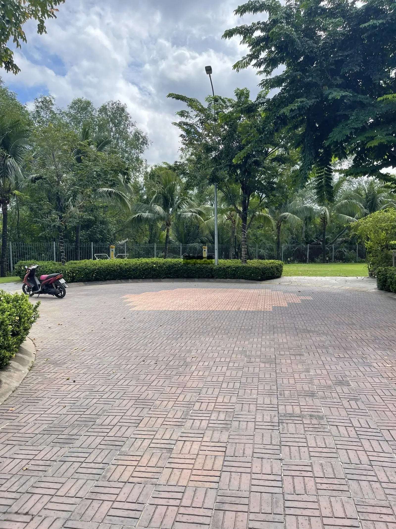 Bán biệt thự đảo valora kdc mizuki park 176m2 - giá 16.9 tỷ thương lượng chính chủ