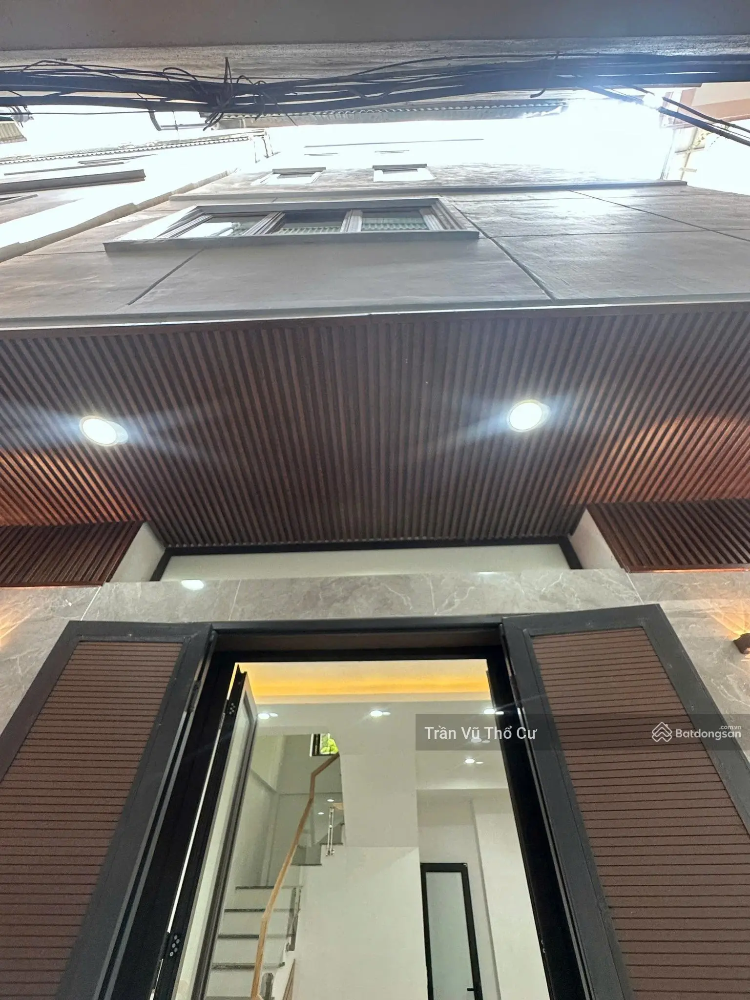 Ngõ rộng ba gác - lô góc ba thoáng - nhà đẹp ở luôn - nội thất sang xịn - sh quay tròn