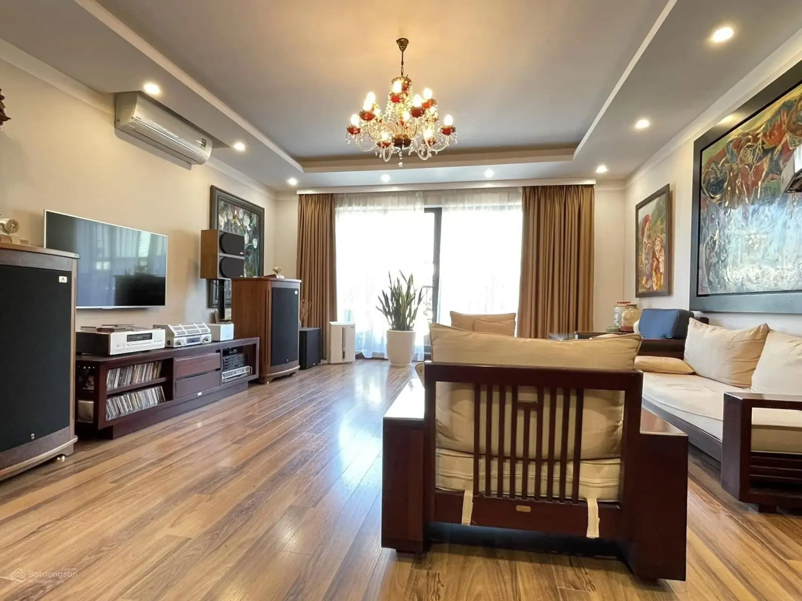 Trung Kính, Cầu Giấy 105m2, 6 tầng, gara ô tô, VP, KD, 2 thoáng chỉ 28 tỷ. 0988424386