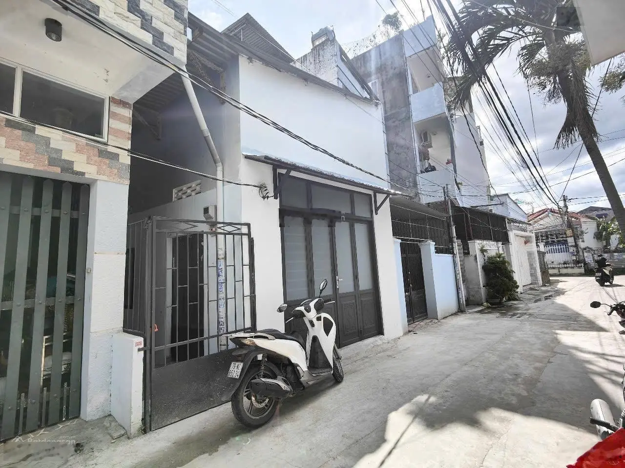 Bán dãy nhà trọ phường Ngọc Hiệp có 4 phòng trọ dt 92,3m2 2tỷ550tr đường ô tô