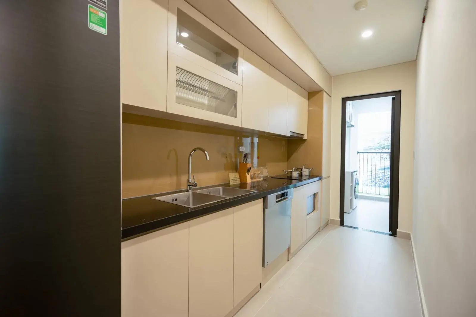 Sở hữu căn hộ DT 67m2, giá chỉ từ 1,2 tỷ, view hồ siêu đẹp, có nhà ở ngay