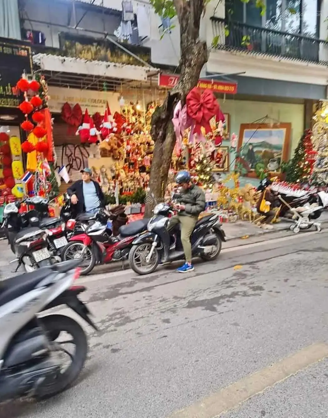 Mặt phố cổ Bà Triệu, Hà Đông. Vỉa hè, Ôtô tránh. Kinh Doanh sầm uất. 60m2 mt 5.8m nhỉnh 14tỷ.