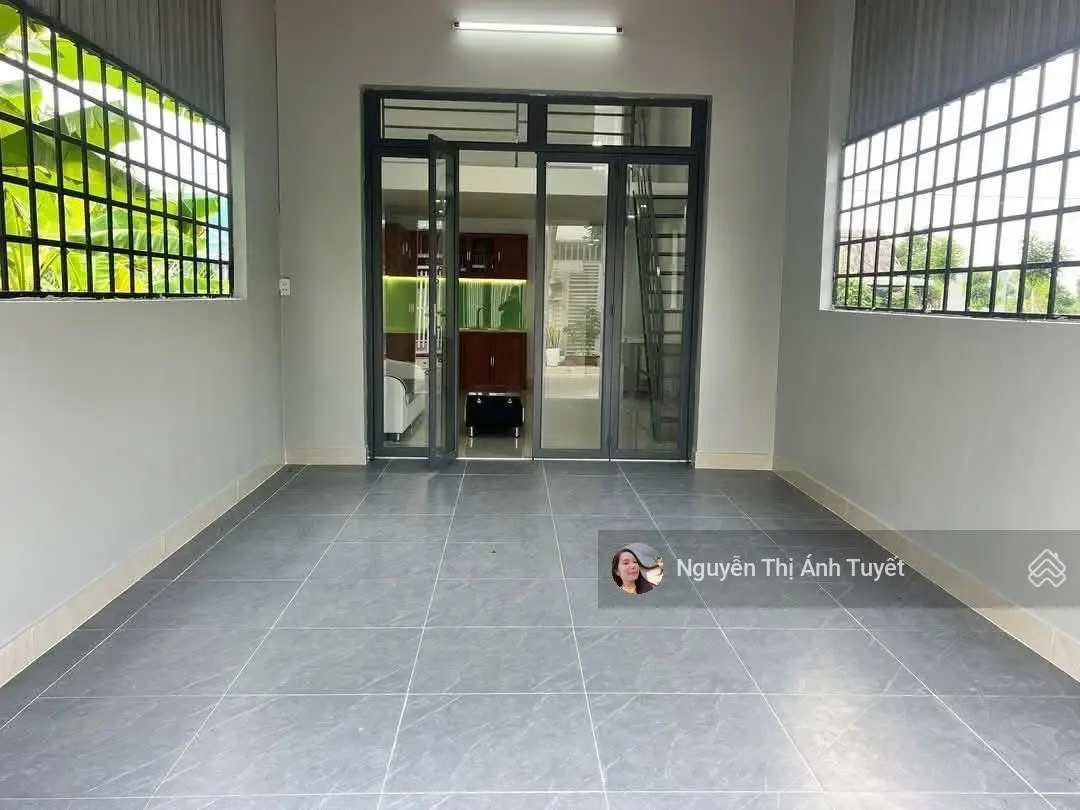 Nhà 3 phòng ngủ , sổ hồng riêng , sân xe hơi , 4x18 giá 1.63 tỷ