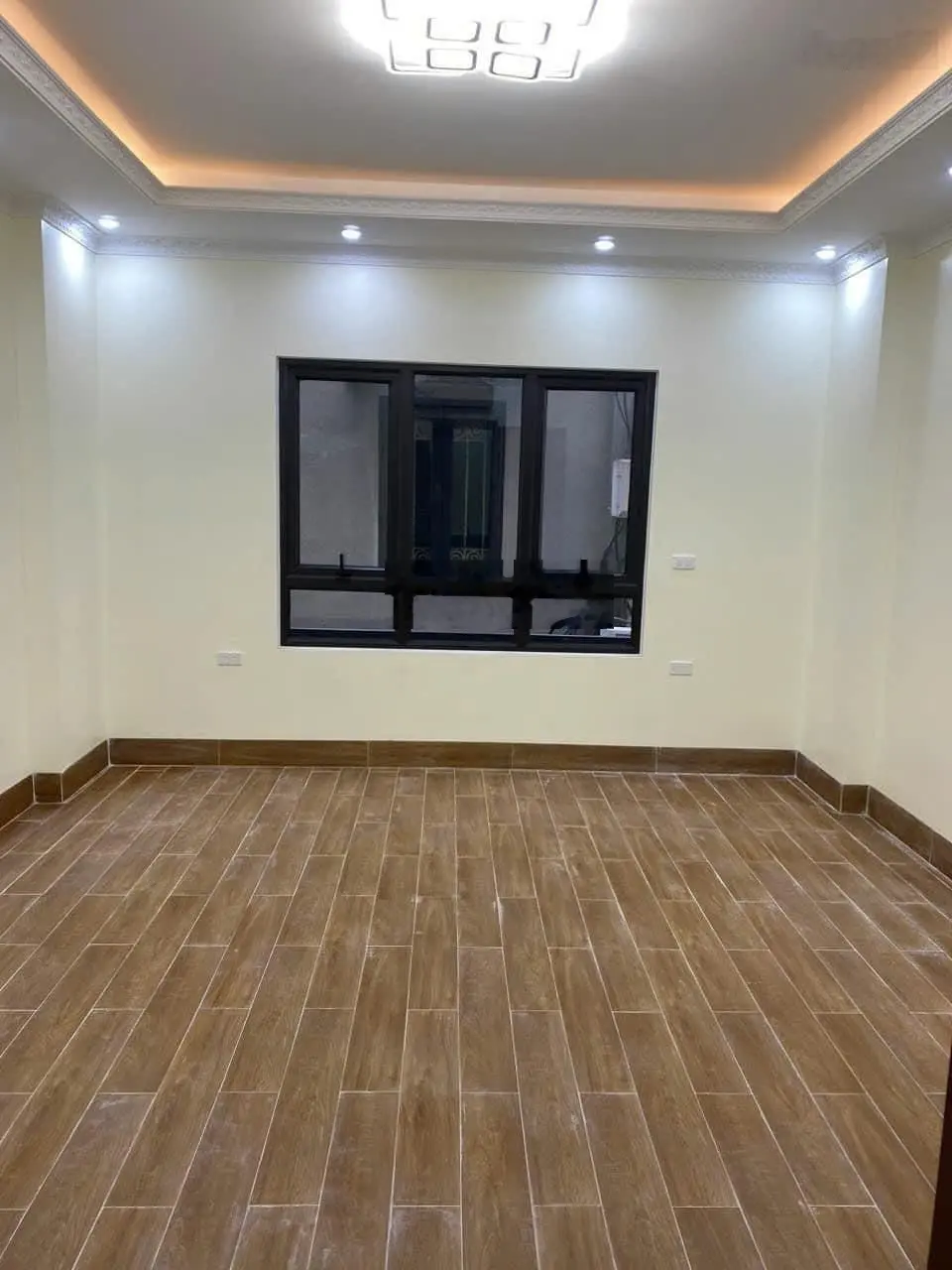 Bán nhà 155 Cầu Giấy, một ngoặt đến nhà xây mới thang máy 40m2 6 tầng, lô góc siêu thoáng hơn 10 tỷ