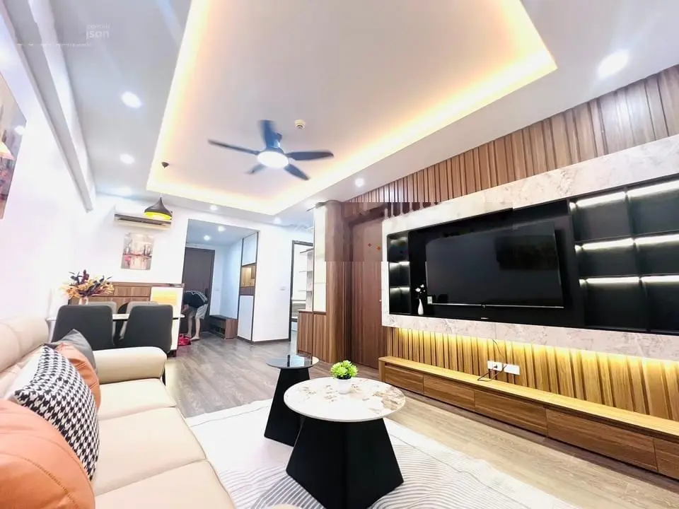 Bán gấp nhà CÁT LINH-ĐỐNG ĐA-HÀ NỘI, DT: 148m2 x 4 Tầng- MT: 7,5m / Giá : 18,5 Tỷ