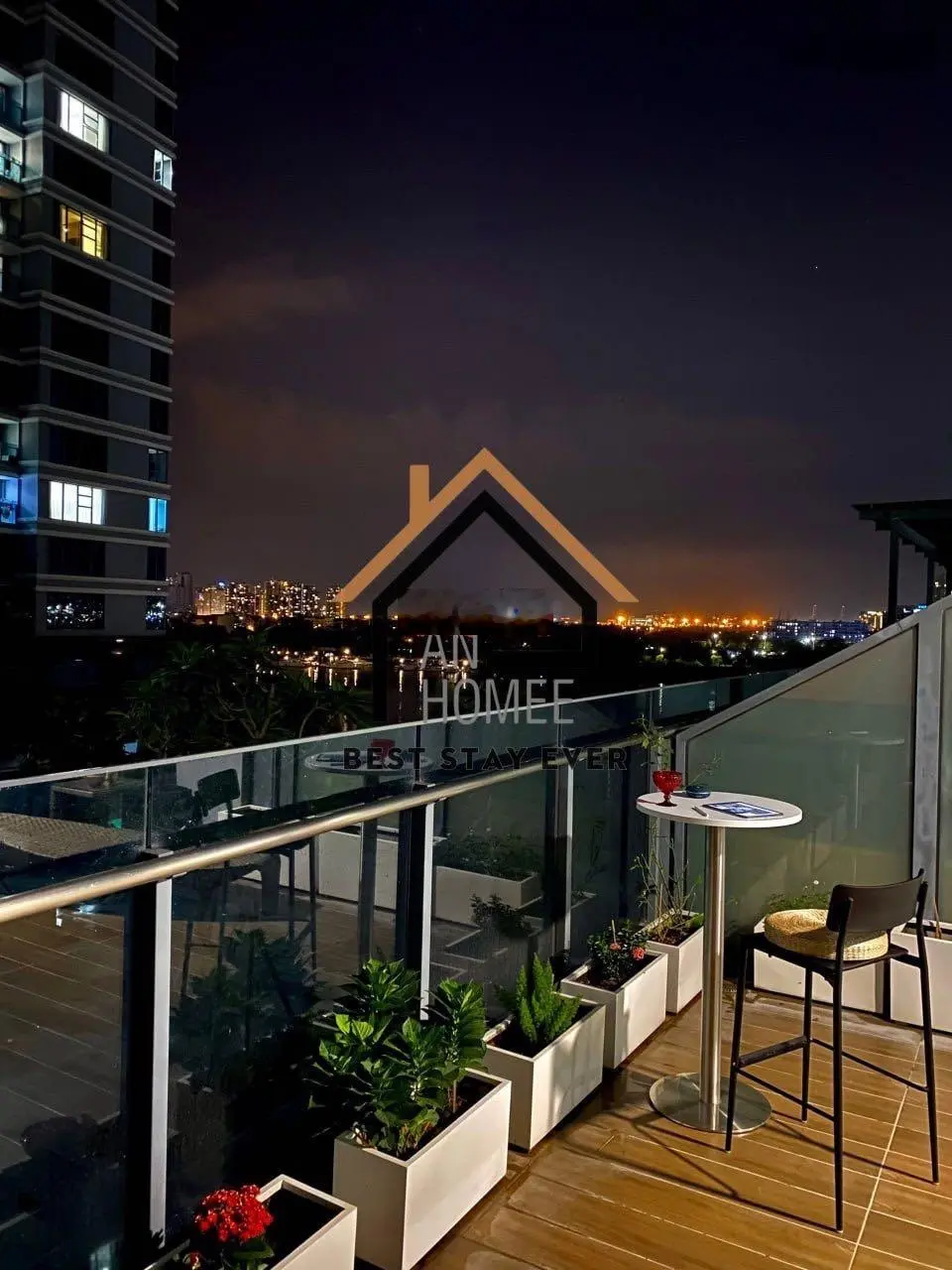 Bán Căn Hộ Sân Vườn 105m2, View Sông Hồ Bơi . Đầy Đủ Nội Thất Giá 15ty. Lh 0932 238 ***