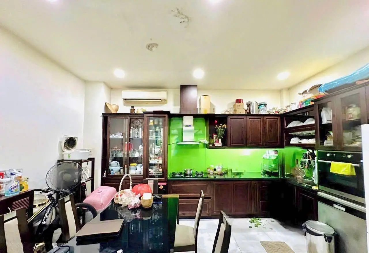 1tỷ800 bán 1tỷ700 căn 41m2 Lê Hồng Phong, P2, Q5. Gần BV Chấn Thương Chỉnh Hình. Sổ sẵn, hẻm oto 7m