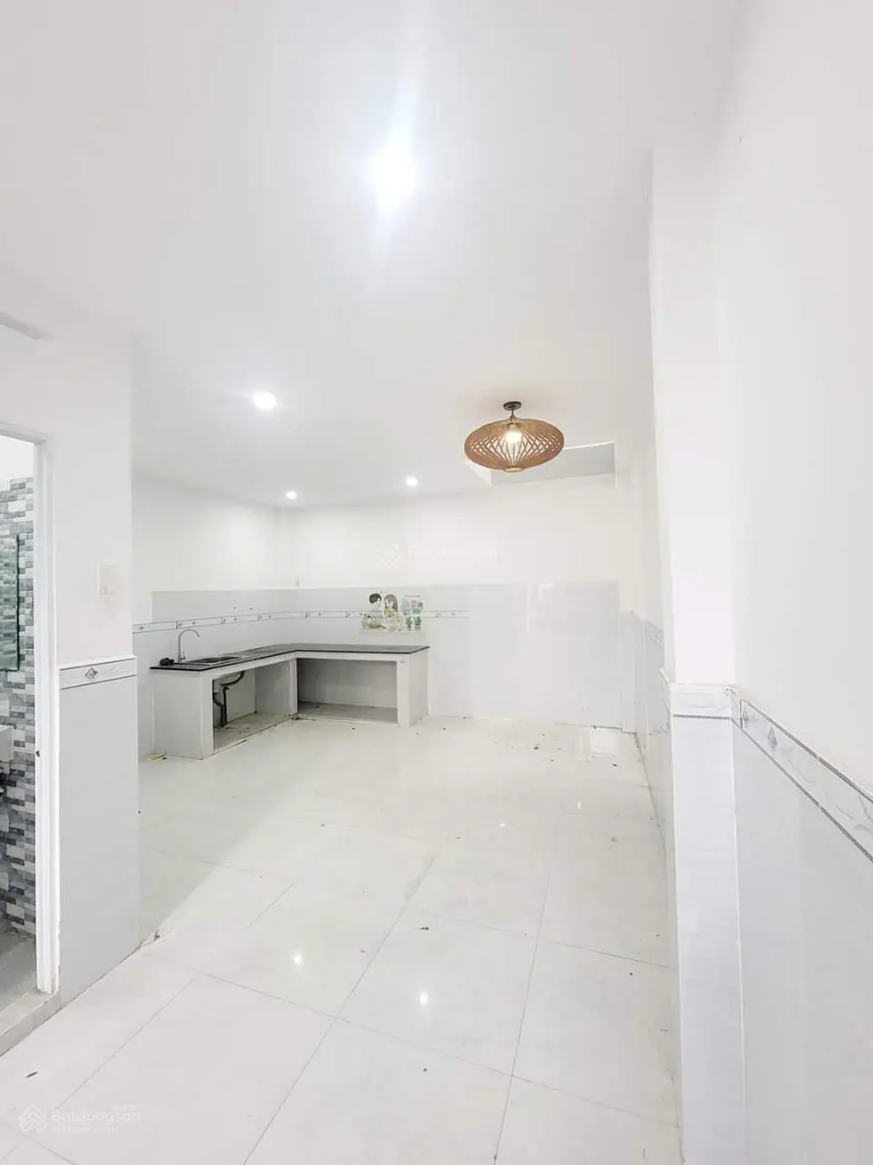 Nhà 2 tầng HXH cạnh Vạn Phúc City, Hiệp Bình Phước, Thủ Đức chỉ hơn 4 tỷ