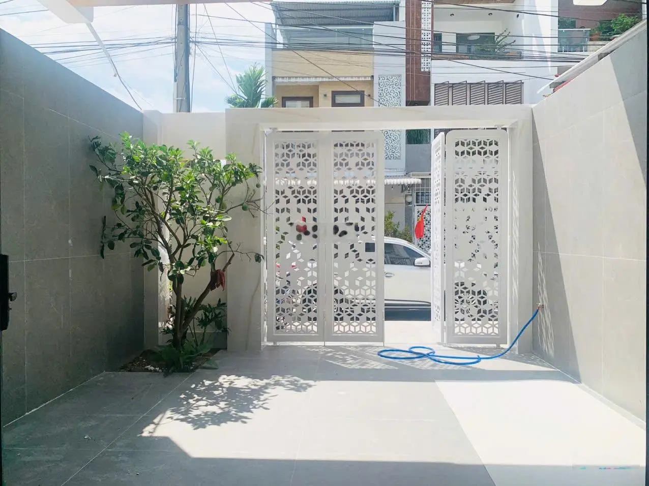 Siêu phẩm 3 tầng Phú Thạnh 10, Hòa Minh, Liên Chiểu gần Biển | Có gara ô tô, Full nội thất xịn xò