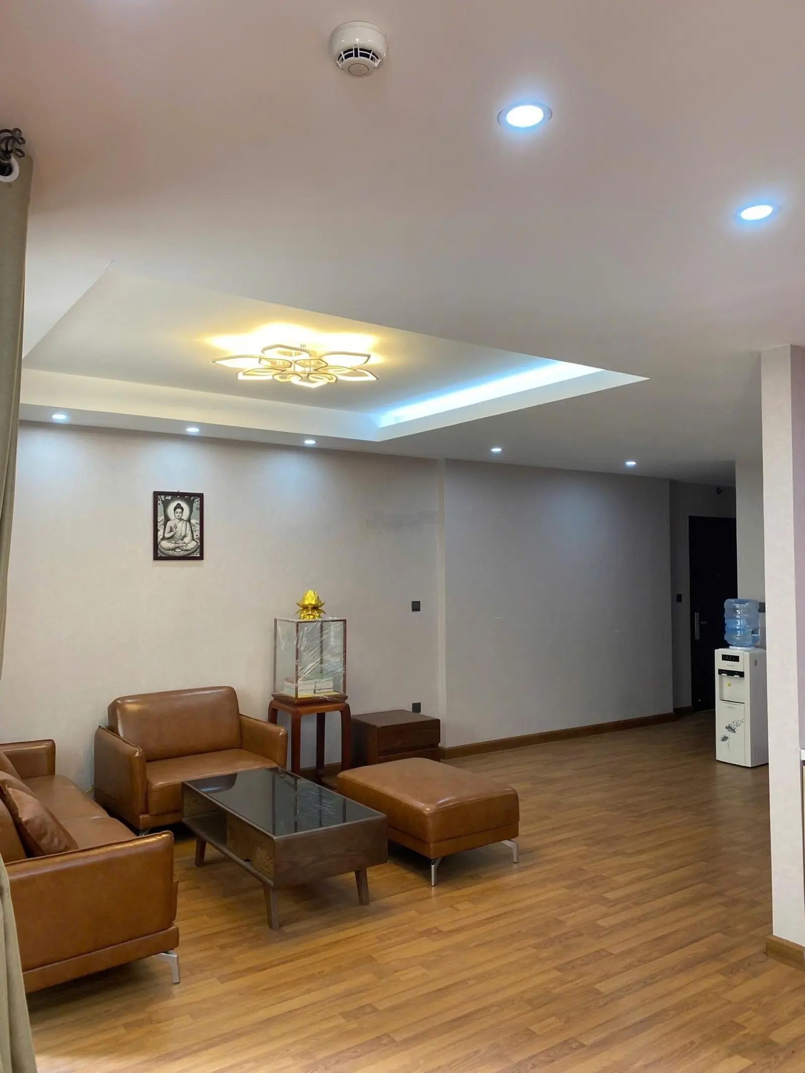 Bán căn hộ chung cư CC Home City Trung Kính, tầng 19 tòa V1. 100 m2 3 ngủ 2 wc. Giá 7,8 tỷ