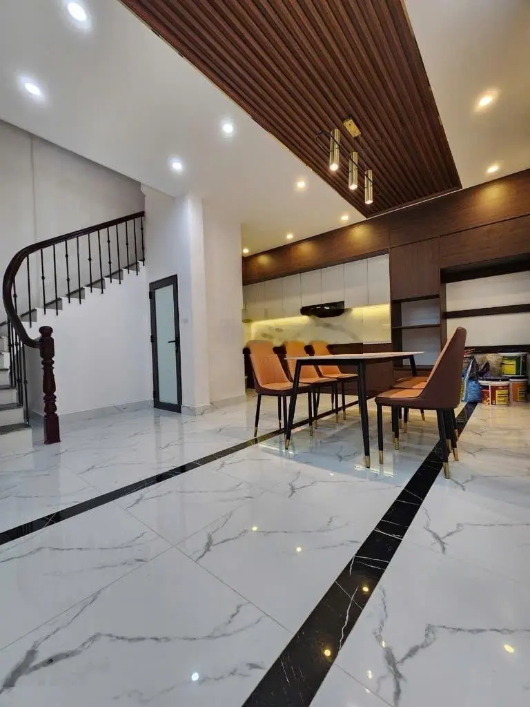 Vương thừa vũ - ô tô tránh sát nhà - khu quân đội - dt: 50m2; mt: 8.6 m - nhỉnh 10 tỷ