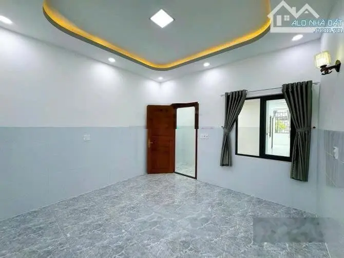 Kinh doanh cần vốn bán gấp căn nhà đường Bờ Xe Lam xã Tân Kiên Bình Chánh, SHR, Giá 2tỷ550