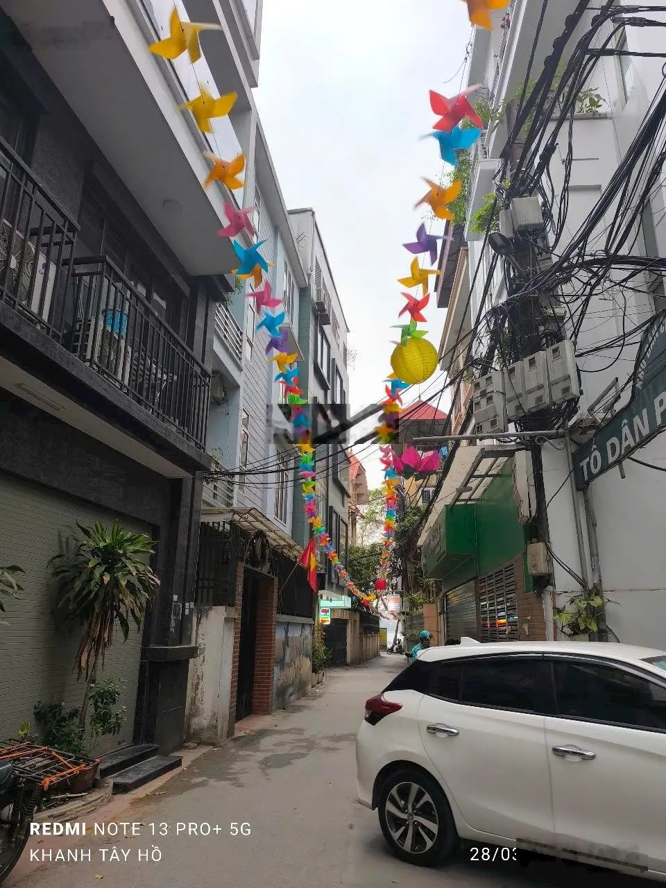 Bán nhà 2 tầng DT 120m2 MT 5,4m gần Hồ Tây & Lotte Tây Hồ - Phố Lạc Long Quân - Q Tây Hồ. Giá 20tỷ