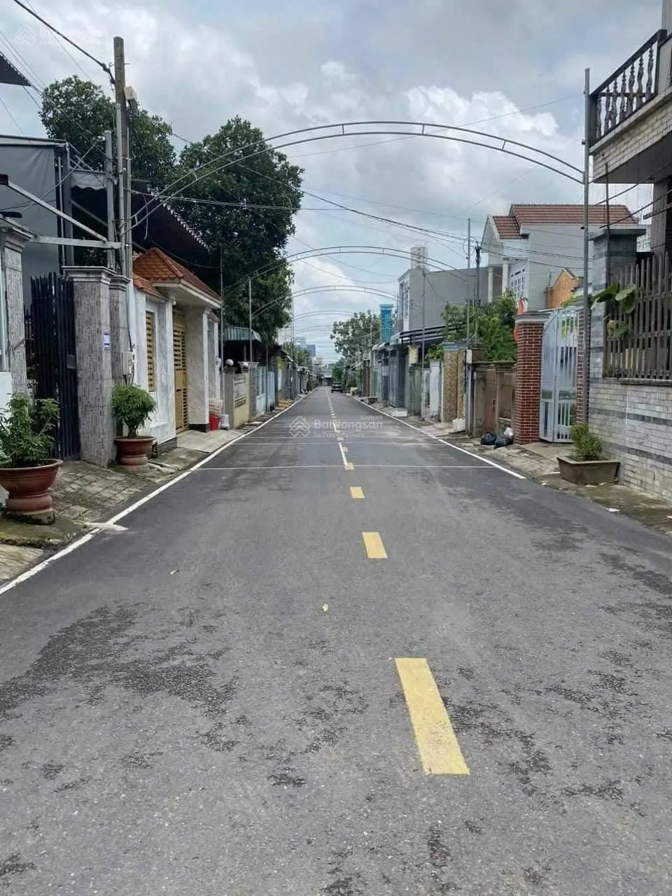 Cần bán 1 lô đất diện tích 95m2 SHR ful thổ cư 100% đường Nguyễn Thành Đồng, TP Biên Hòa