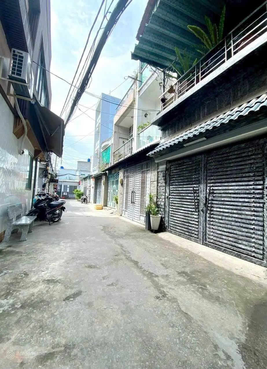 Chủ gửi bán gấp căn nhà đường số 10, Phường Tam Bình, DT 102m2, SHR,ngay trường tiểu học Tam Bình.