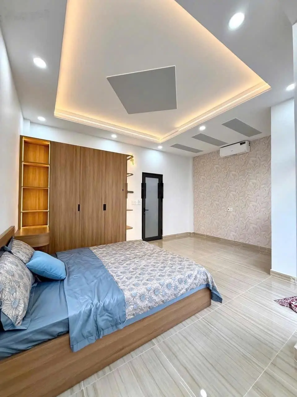 Gần THPT Đào Duy Anh bán nhà Trường Sa, Q3, 60m2 SHR hẻm 4m thiện chí giảm mạnh