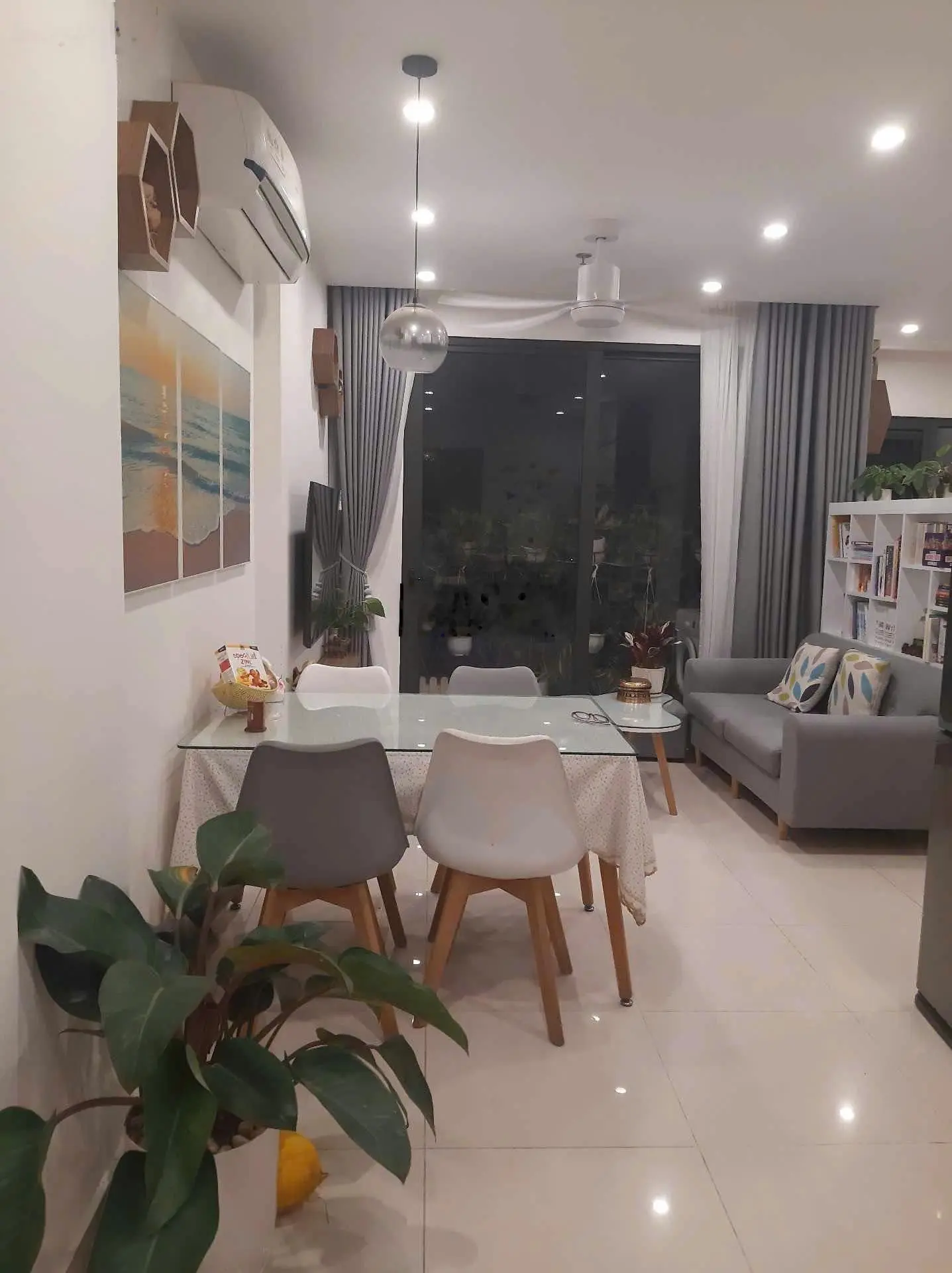 Cần bán nhanh căn hộ 2N + tòa S101 tầng 08 The Sapphire - Vinhomes Smart City Giá cực tốt 4,1 tỷ BP